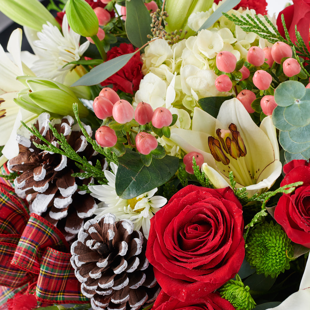 christmas, holiday, flowers, Mixed flower arrangement, Mixed Floral Arrangement, Mix Floral Arrangement, Flower Arrangement, Floral Gift, Floral Arrangement, Set 24021-2021, holiday arrangement delivery, delivery holiday arrangement, christmas flower box canada, canada christmas flower box, toronto