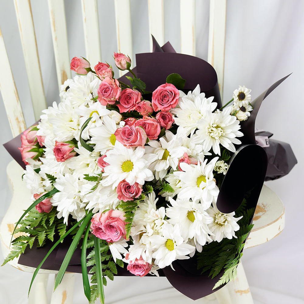 Pure and Pristine Daisy Bouquet - Gift Delivery - Same Day Toronto Delivery