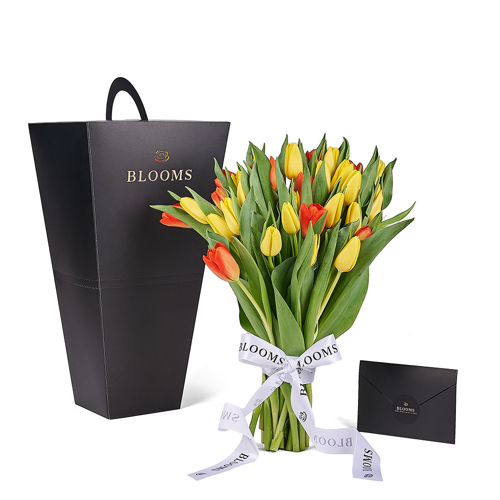 Country Garden Tulip Bouquet, tulip gift, tulips, seasonal flower gift, seasonal flowers, flower gift, flowers, Toronto delivery