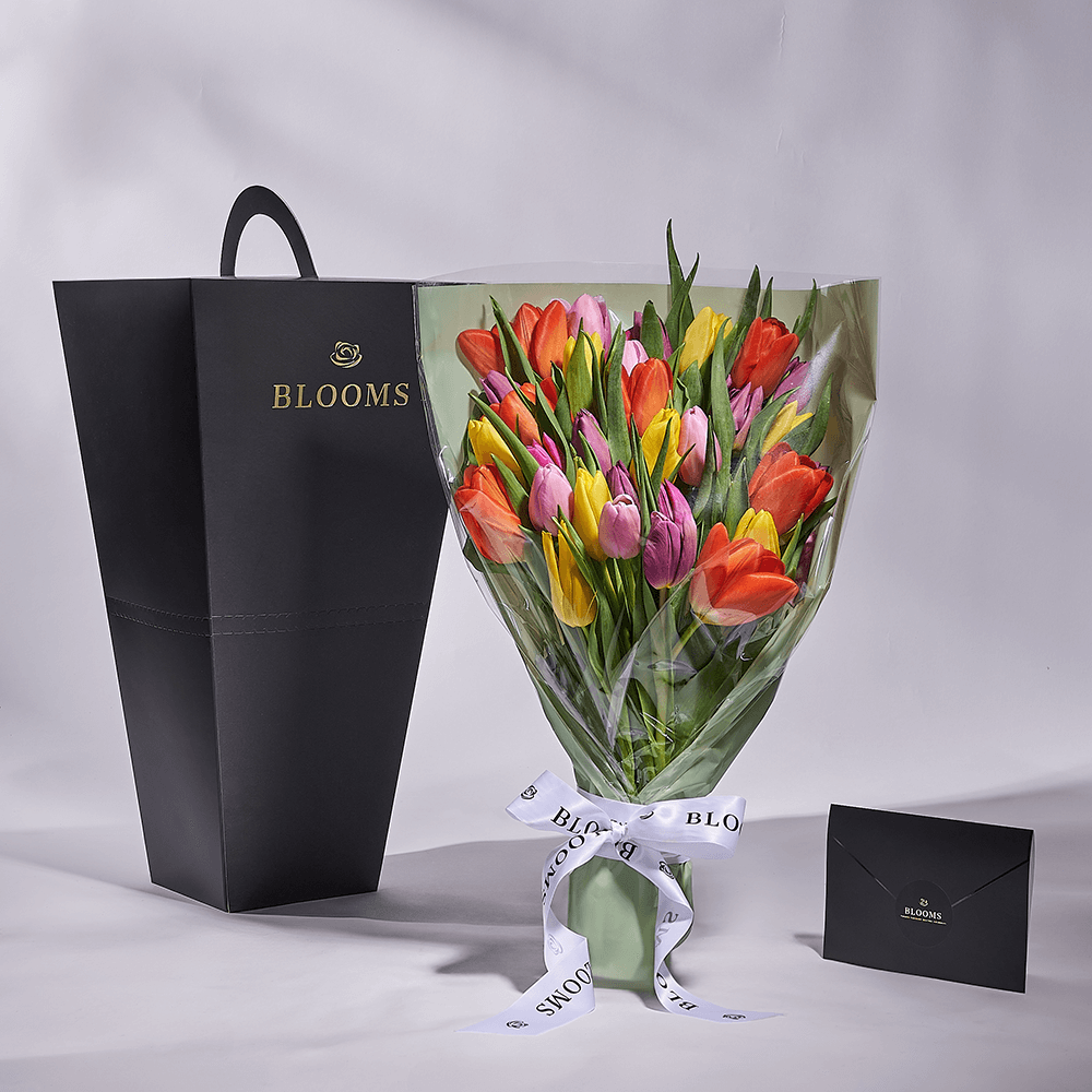 Encapsulated Elegance Tulip Bouquet, tulip gift, tulip, flower gift, flower, seasonal flower gift, seasonal flower, Toronto delivery