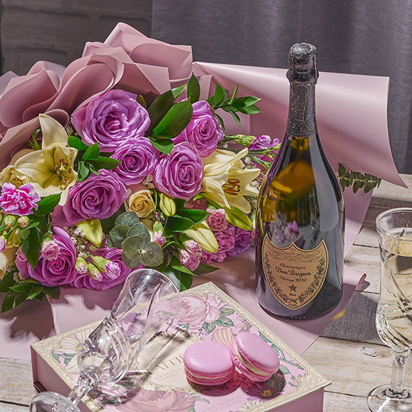 Anniversary flower arrangements delivered in Toronto