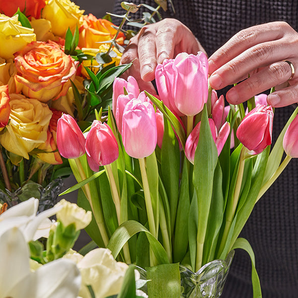 New home flower delivery Toronto