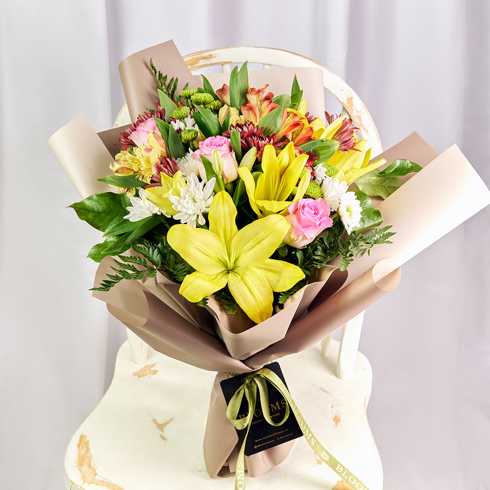 Country Cottage Mixed Peruvian Lily Bouquet - Flower Gift - Same Day Toronto Delivery
