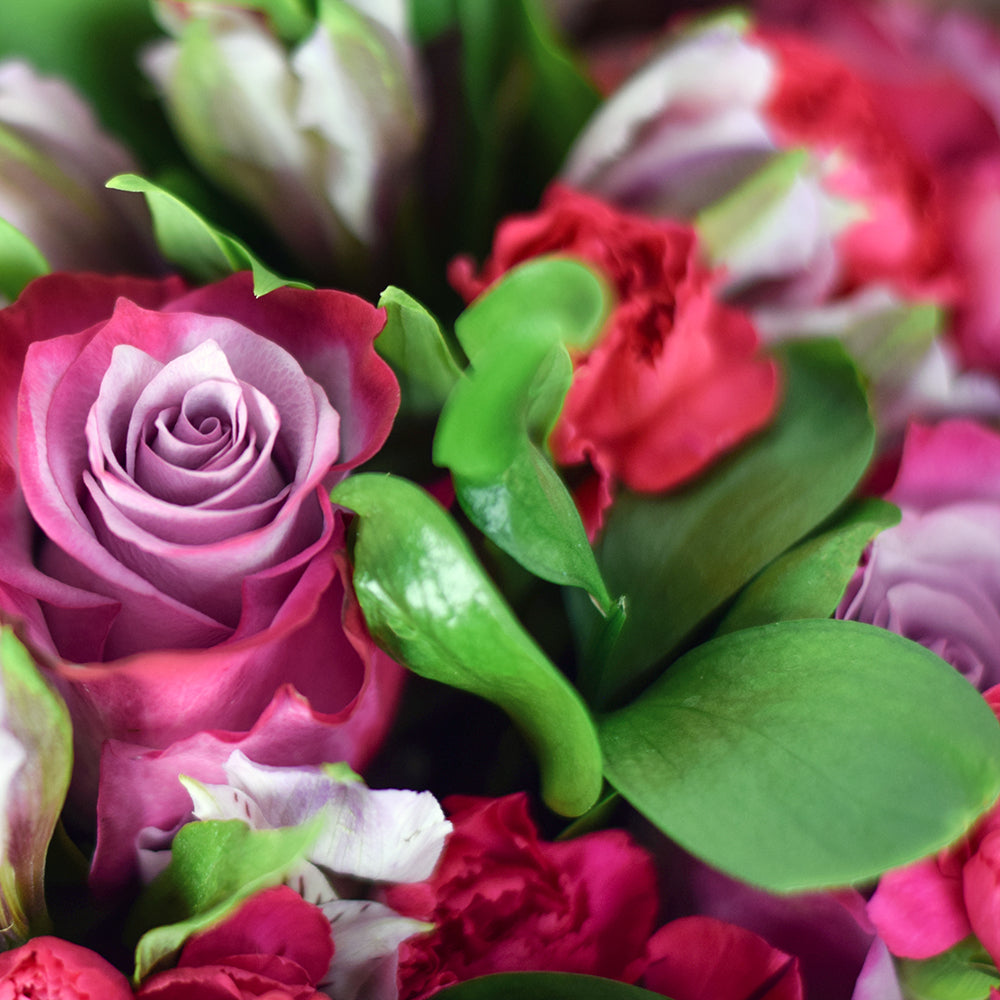 Enchanting Mixed Rose Bouquet - Toronto Same Day Delivery