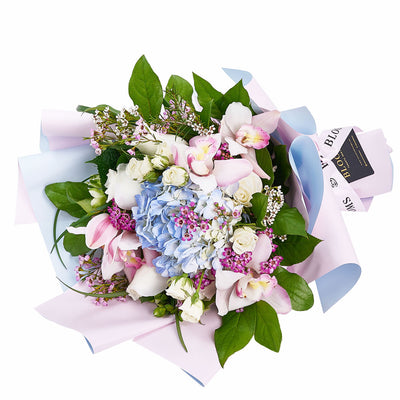 Graceful Blue Hydrangea Bouquet – Mixed Bouquets– Toronto delivery